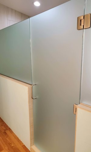 SD27 – Frosted Glass Swing Door