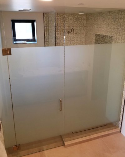 SD28 - Frosted Glass Swing Shower Door